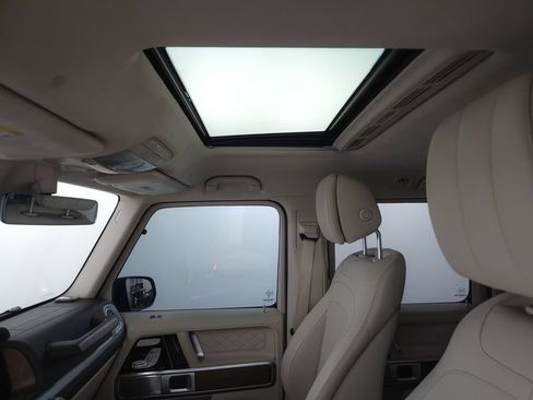 Used 2024 Mercedes-Benz G 550 image 22