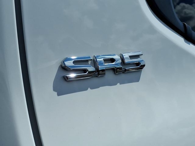 Used 2024 Toyota Tacoma SR5 AWD/4WD image 22