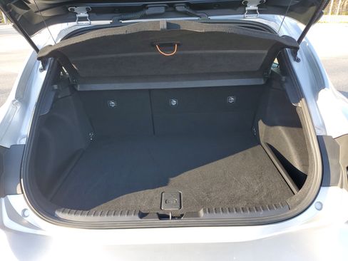 Used 2023 Toyota Corolla SE image 9