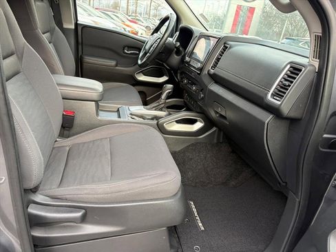 Certified 2023 Nissan Frontier SV w/ Technology Package image 18
