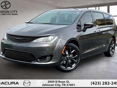 Used 2020 Chrysler Pacifica Touring w/ S Appearance Package