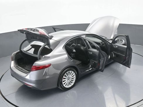 Used 2023 Alfa Romeo Giulia Sprint image 60