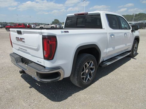 New 2026 GMC Sierra 1500 SLT w/ SLT Premium Plus Package AWD/4WD image 5