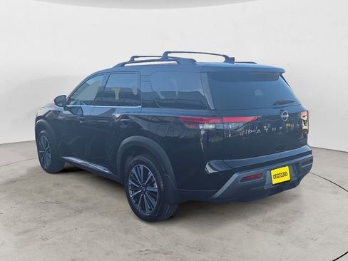 New 2026 Nissan Pathfinder Platinum AWD/4WD image 3