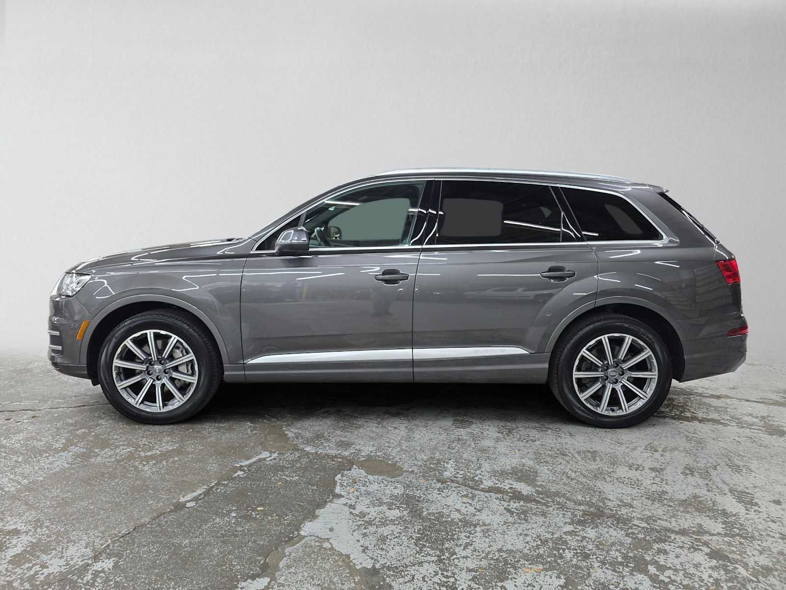 Used 2019 Audi Q7 2.0T Premium Plus w/ Premium Plus Package AWD/4WD image 6