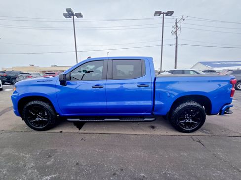 Used 2025 Chevrolet Silverado 1500 Custom w/ Turbomax Blackout Package image 17