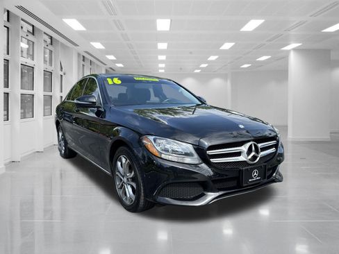Used 2016 Mercedes-Benz C 300 4MATIC Sedan image 3
