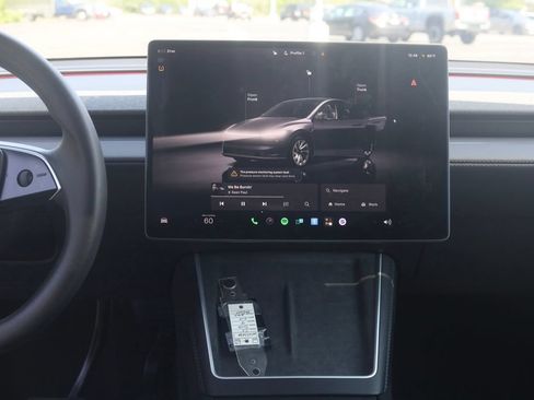 Used 2026 Tesla Model Y Long Range AWD/4WD image 16