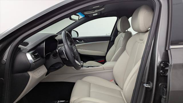 Used 2023 Genesis G70 2.0T RWD image 14