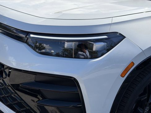 New 2026 Volkswagen Tiguan SE R-Line image 7