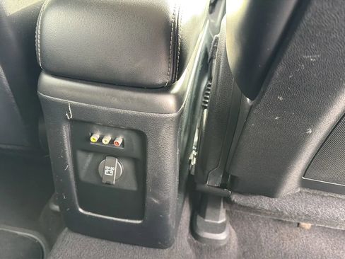 Used 2017 Dodge Journey Crossroad w/ Popular Equipment Group image 30