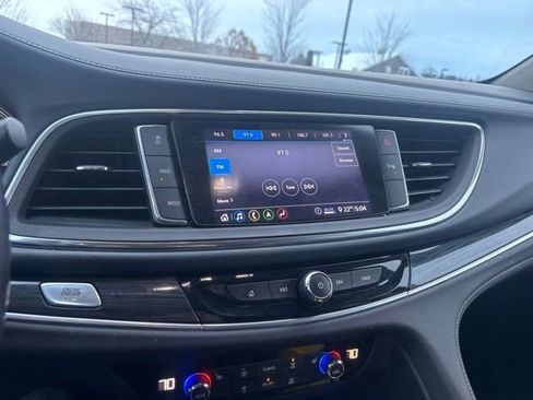 Used 2020 Buick Enclave Essence w/ Sound and Sites Package image 12