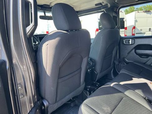 Used 2022 Jeep Gladiator Sport AWD/4WD image 24
