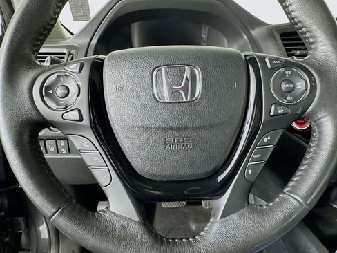 Used 2016 Honda Pilot Touring image 47
