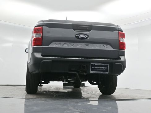 New 2025 Ford Maverick XL image 43