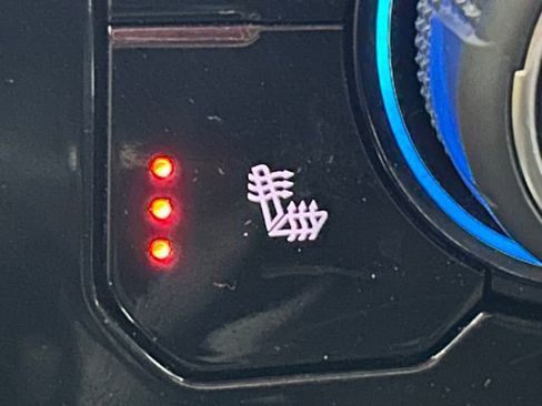 Used 2022 Chevrolet Silverado 1500 RST image 7