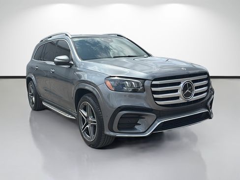 Used 2024 Mercedes-Benz GLS 450 4MATIC image 1