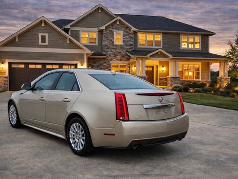 Used 2013 Cadillac CTS Luxury image 2