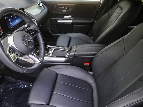 Certified 2025 Mercedes-Benz GLA 250 image 16