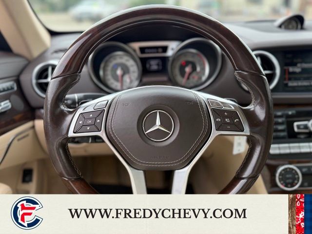 Used 2013 Mercedes-Benz SL 550 image 47