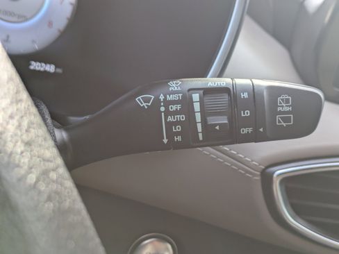 Certified 2023 Hyundai Santa Fe Limited image 32