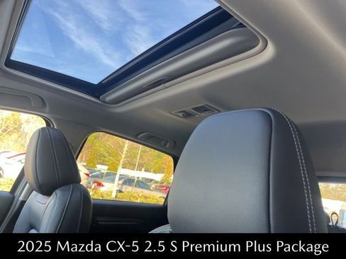 New 2025 MAZDA CX-5 AWD 2.5 S w/ Premium Plus Pkg image 31