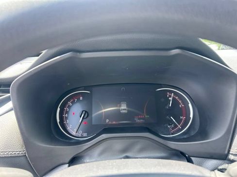 Used 2024 Toyota RAV4 XLE FWD image 24