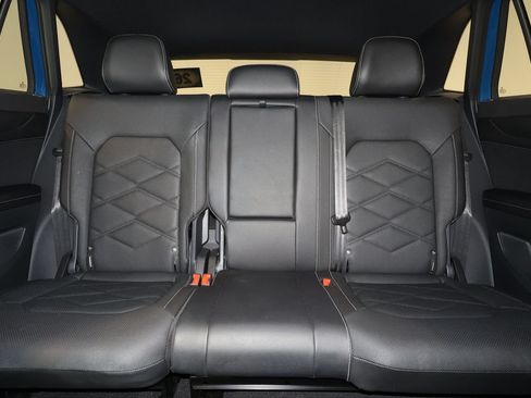 Used 2026 Volkswagen Atlas Cross Sport SE FWD image 29