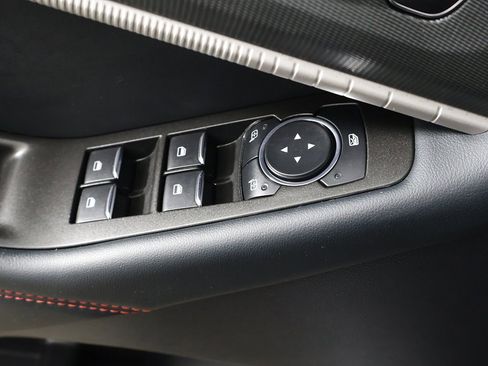 Used 2025 Ford Explorer ST-Line w/ ST-Line Street Pack image 39