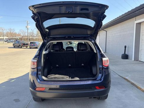 Used 2018 Jeep Compass Limited w/ Navigation Group AWD/4WD image 20