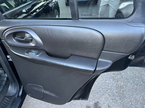 Used 2008 Chevrolet TrailBlazer SS image 31