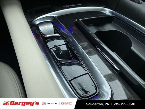 Certified 2023 Buick Enclave Essence image 18