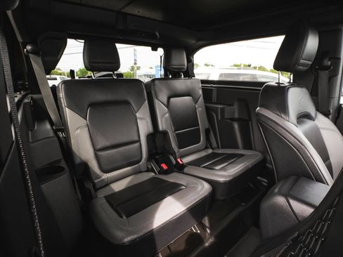 Used 2023 Ford Bronco Black Diamond AWD/4WD image 31
