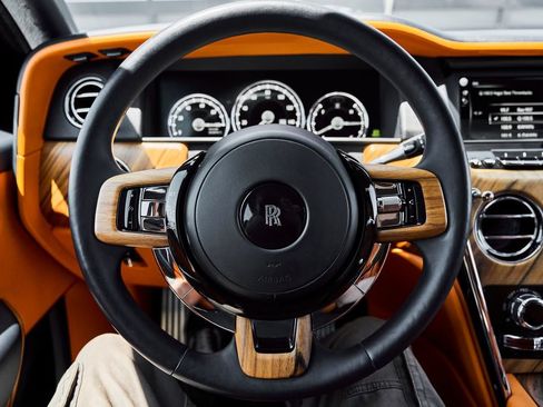Used 2020 Rolls-Royce Cullinan AWD/4WD image 61