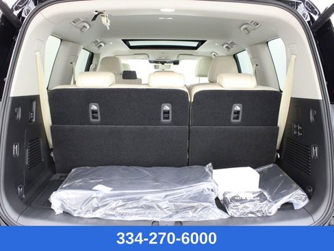 New 2026 Nissan Armada Platinum image 30