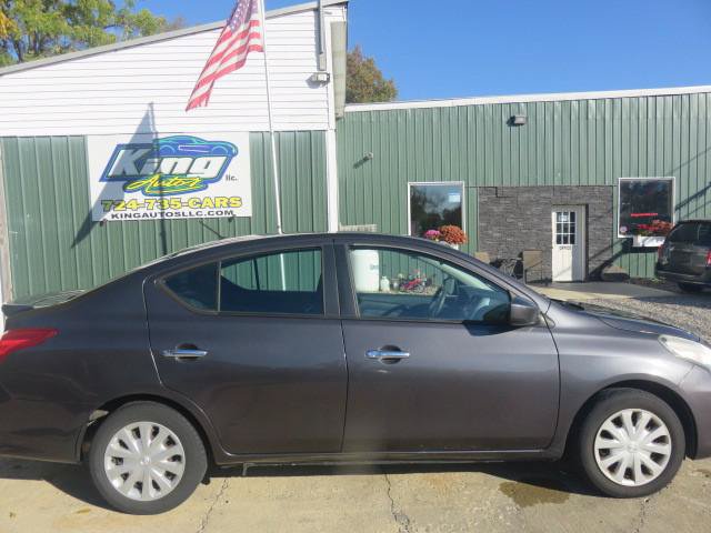 Used 2015 Nissan Versa SV FWD image 8