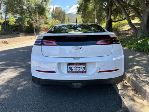 Used 2013 Chevrolet Volt Premium w/ Premium Trim Package image 4
