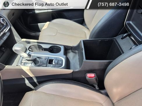 Used 2019 Hyundai Santa Fe Limited FWD image 26