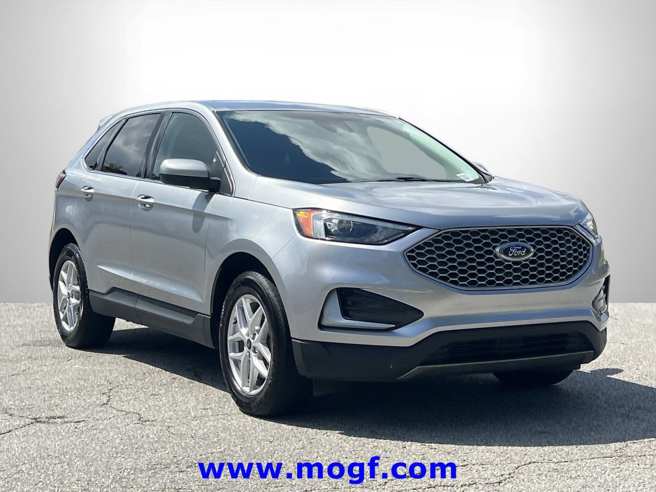 Used 2024 Ford Edge SEL AWD/4WD image 4
