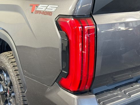 Used 2022 Toyota Tundra SR5 image 36