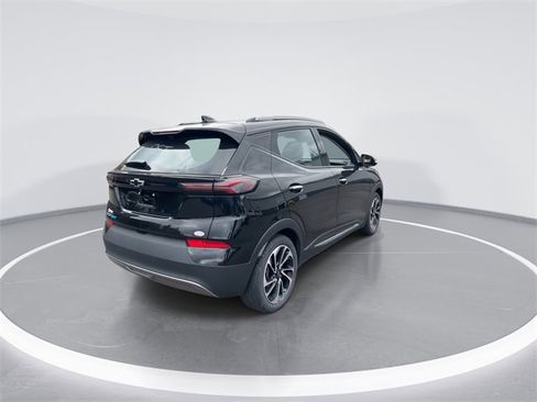 Used 2022 Chevrolet Bolt EUV Premier w/ Sun & Sound Package image 8