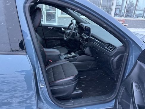 Used 2023 Ford Escape ST-Line image 6