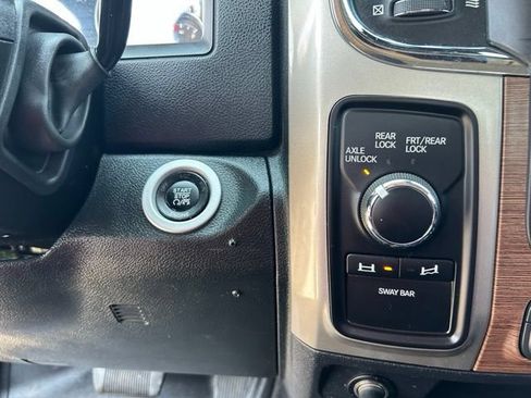 Used 2015 RAM 2500 Power Wagon Laramie AWD/4WD image 29