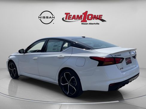 New 2026 Nissan Altima 2.5 SR FWD image 6