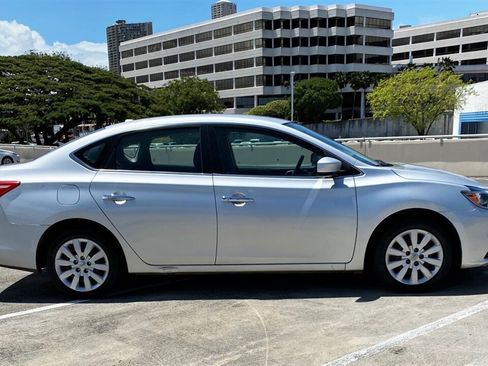 Used 2016 Nissan Sentra SV FWD image 4