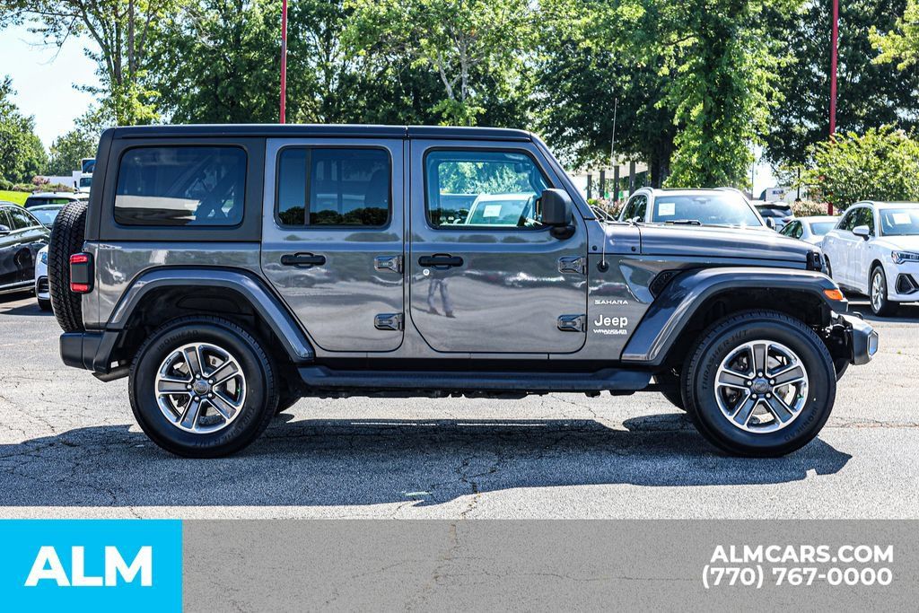 Used 2021 Jeep Wrangler Unlimited Sahara w/ Uconnect 4C Nav & Sound Group AWD/4WD image 9