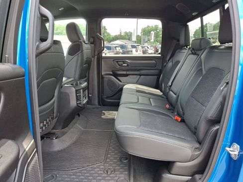 Used 2023 RAM 1500 Big Horn AWD/4WD image 10