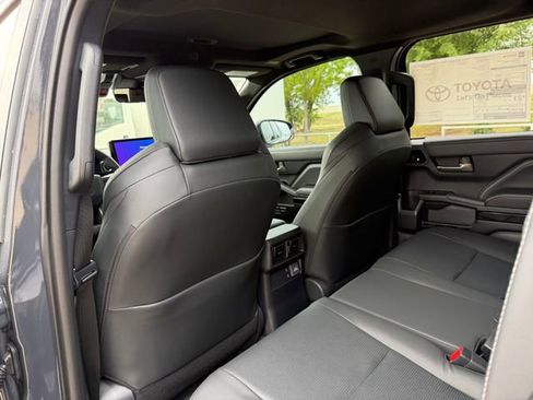 New 2026 Toyota 4Runner Limited AWD/4WD image 24