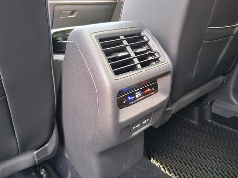 New 2026 Volkswagen Tiguan SEL R-Line AWD/4WD image 27