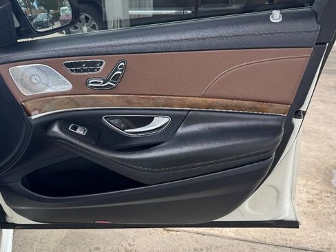 Used 2015 Mercedes-Benz S 550 Sedan image 19